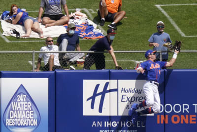 Blue Jays and Orioles fans migrate south for sunny spring training