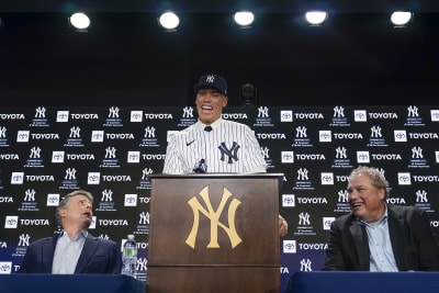 Judge named 16th captain of Yankees at news conference formally announcing  new deal