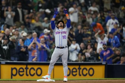 Mets' Francisco Lindor hit in the face by wild pitch, Nationals' Steve  Cishek ejected