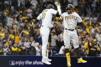 9 Padres pitchers blank Cardinals 4-0 in Game 3, reach NLDS