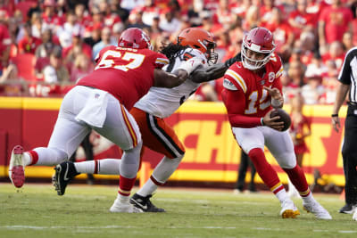 The Latest: Mahomes rallies Chiefs to win over Browns