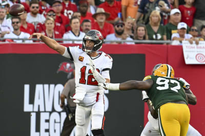 Packers hold on against Bucs, Tom Brady after blistering start