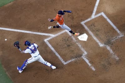 Houston Astros: Mauricio Dubon's walk-off keeps team in first place