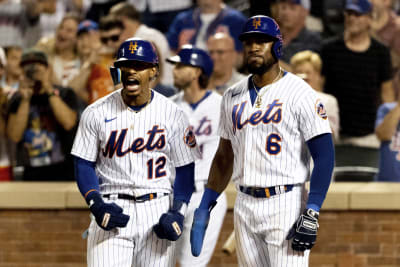 Buck Showalter, Chris Bassitt and Francisco Lindor react to winning