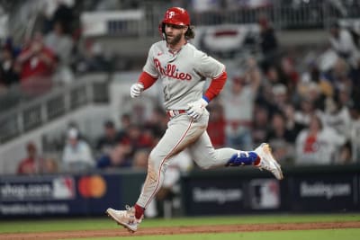 Harper homers, Phillies shut down slugging Braves 3-0 in Game 1 of NLDS