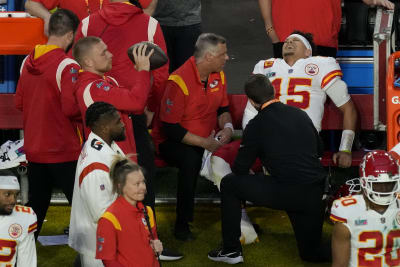 Patrick Mahomes battles through injury to put Chiefs in Super Bowl