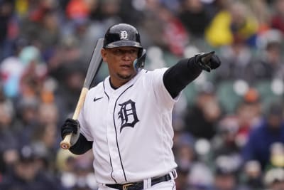 Detroit Tigers' Miguel Cabrera gets 3,000th hit in game against Colorado -  CBS News