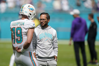 Dolphins QB Bridgewater leaves with injuries vs. Jets