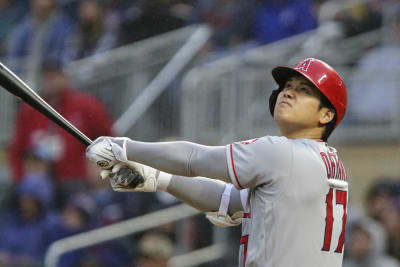 Baseball star Shohei Ohtani encourages ailing boy Shohei, his