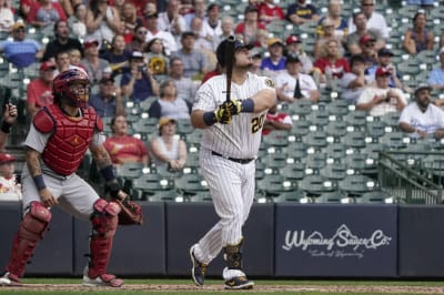 Vogelbach slam in 9th caps comeback, Brewers shock Cards 6-5