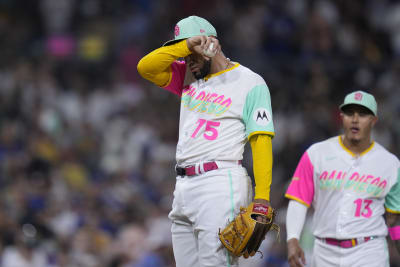 Padres reliever Robert Suárez suspended for 10 games, 6th pitcher penalized  for sticky stuff