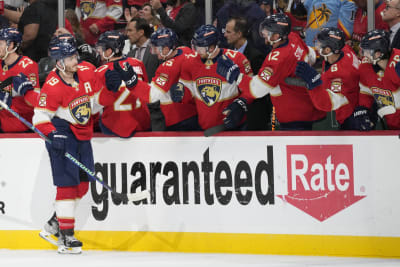 Canucks score 2 goals late, top Panthers 5-3 to snap a 2-game