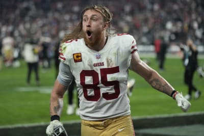 Photos from San Francisco 49ers rout Las Vegas Raiders 34-10