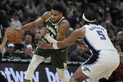 Bucks respond 'like champions' in lopsided, bounce-back win over  league-leading Celtics 