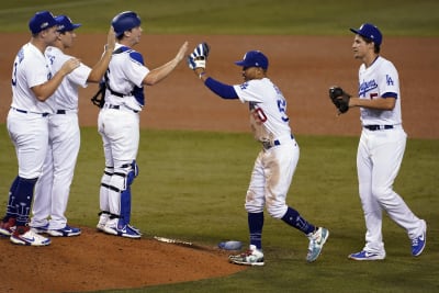 Blue Jays win series opener vs Brewers! 