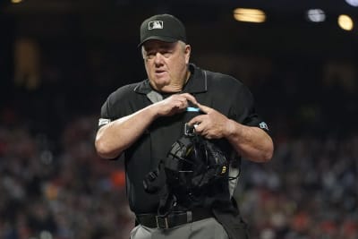 Joe West retires as umpire after record 5,460 games; Roberto Ortiz becomes  first Puerto Rican to be full-time ump - ESPN