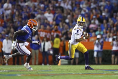 Florida Gators Baseball on X: All the best shots from last night's  walk-off victory in Omaha! 📸 𝐆𝐚𝐥𝐥𝐞𝐫𝐲 >    / X