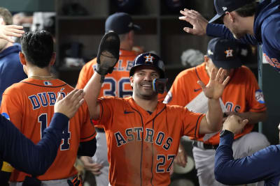 VIDEO: Jose Altuve Celebrating Astros' ALCS Win With His Family is