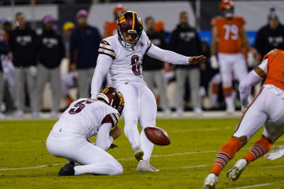 Washington Commanders beat Chicago Bears 12-7 to snap four-game losing  streak, Bears QB Justin Fields injures shoulder in loss, NFL News