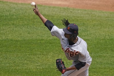 La Russa passes McGraw on wins list as White Sox beat Tigers