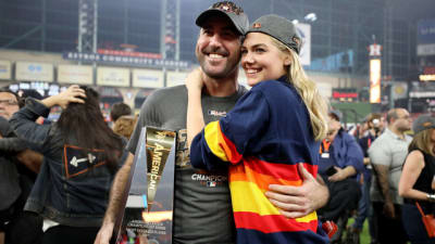 Kate Upton wears hard-to-find Houston Astros jacket (again)