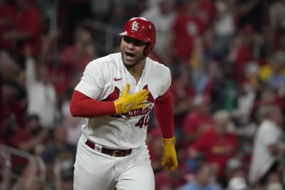 St. Louis Cardinals: Willson Contreras Hits 2 Home Runs With Parents In  Attendance