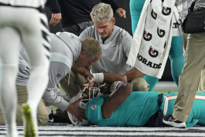 Dolphins waiting to see severity of Tagovailoa's rib injury