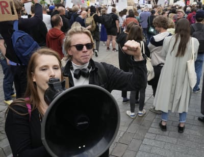 All pregnant women are in danger': protests in Poland after expectant  mother dies in hospital, Global development