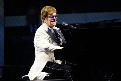 Coolest Dad and Child Costume: Elton John and Piano