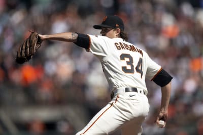 Pinch-hitting pitcher Kevin Gausman delivers win for Giants