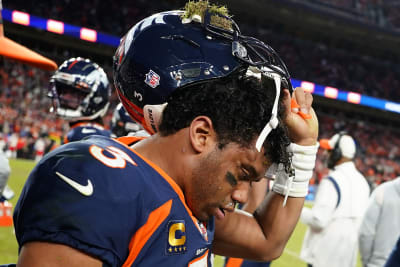 AP Source: Russell Wilson gets injection for shoulder injury