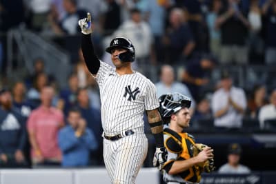 Eric Hubbs on X: Why does Gleyber Torres look like he's a