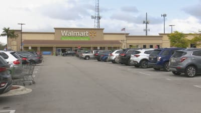 Walmart temporarily closes another store for cleaning – this time in  Hollywood