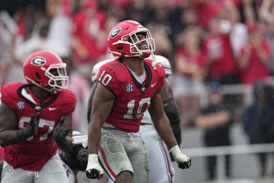 Football's Standout Season Ends with 24-21 Peach Bowl Loss to Georgia -  University of Cincinnati Athletics