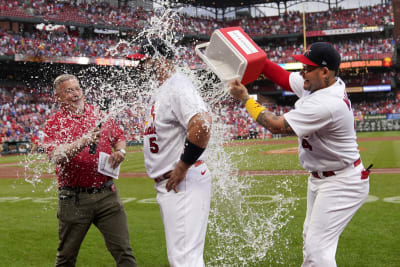 Lester, Red Sox rout sloppy Cards in Series opener