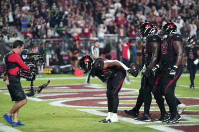 Several N.F.L. Players Protest Racism and Hate as Season Begins - The New  York Times