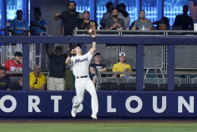 Berti's RBI single in 11th lifts Marlins over Pirates