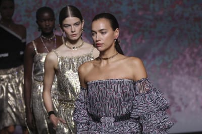 Louis Vuitton Delivers a Dramatic Finale to Paris Fashion Week