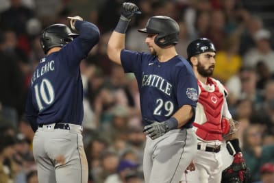 Mariners' George Kirby 'surprised' by ball thrown back at him on mound from  stands, Mariners