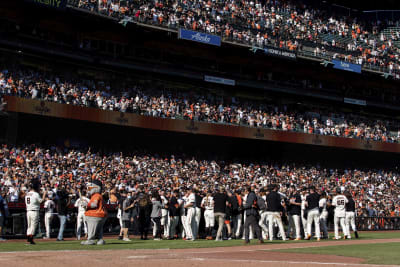 SF Giants clinch NL playoff spot with win over Padres