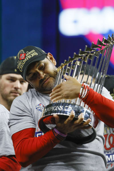 Nationals' Dave Martinez delivers World Series celebration speech