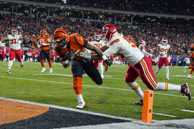 Burrow tops Mahomes again, rallies Bengals past Chiefs 27-24