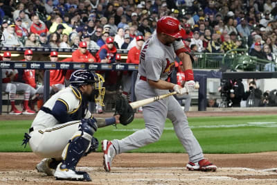 Goldschmidt homers, Woodruff hurt, Cards beat Brewers