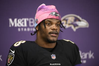 Baltimore Ravens Quarterback Lamar Jackson Noncommittal On Vaccine