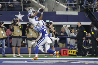 Cowboys score 33 points in 4th quarter, rout Colts 54-19