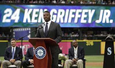 Griffey Jr. eager to promote family, fun through new partnership