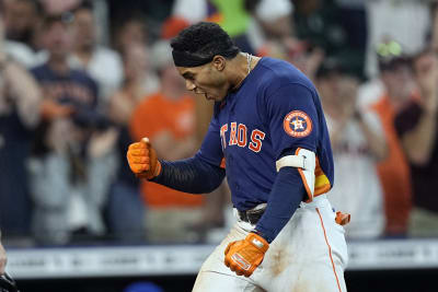 Peña's 2-run homer in 10th leads Astros over Blue Jays 8-7