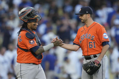 Tucker's pinch HR lifts Astros over Texas in starters' duel