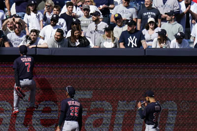 White Sox's Eloy Jimenez Carted Off Field with Hamstring Injury vs