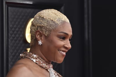 Saweetie, Haddish lead Grammys red carpet in pink, sparkle